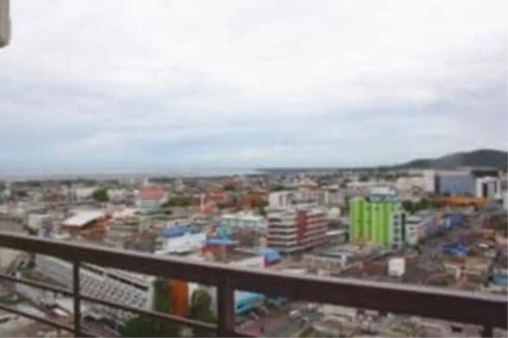 Eak Condoview