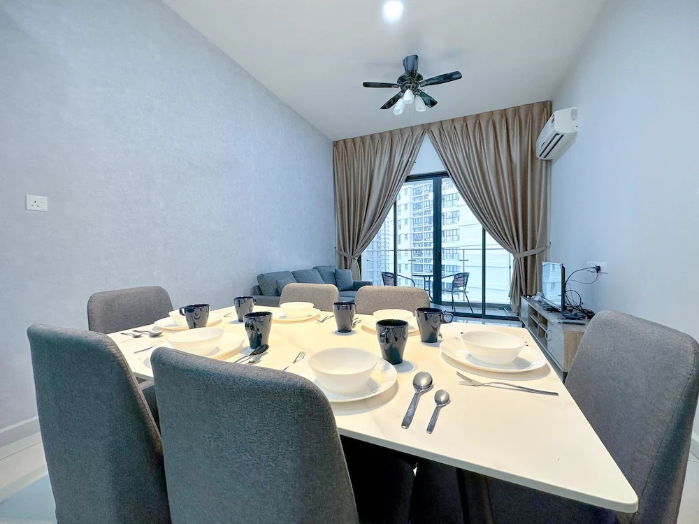 Country Garden Danga Bay NEO Suites