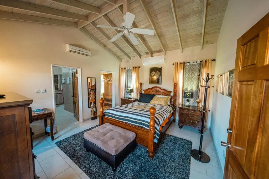 Sweet Home Grenada Caribbean, Vacation Rental