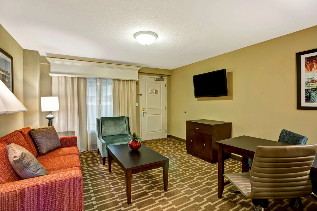 Embassy Suites Fort Myers - Estero