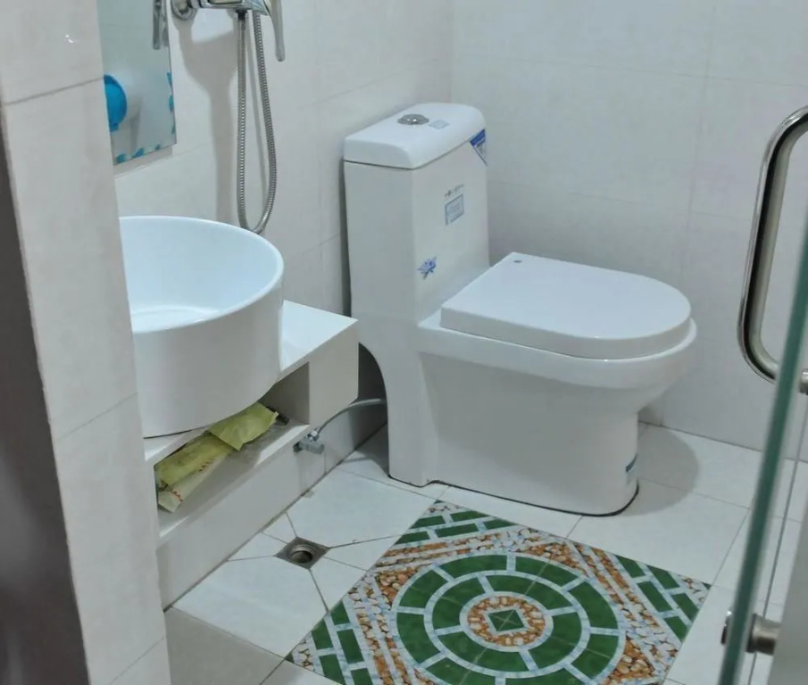 Kaite Hotel (Guangzhou Meihuayuan Metro Station)