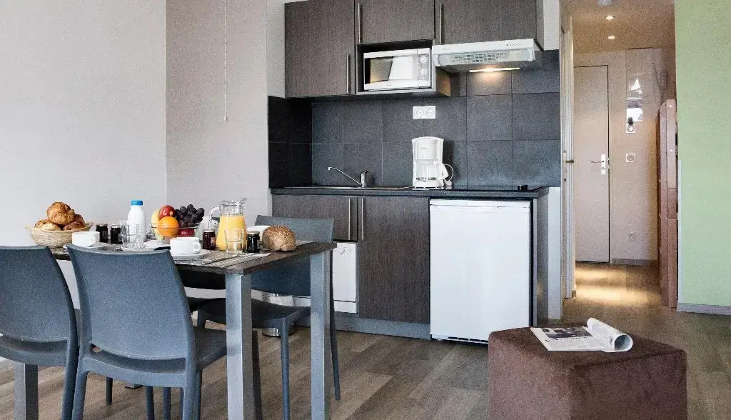 SOWELL RESIDENCES Pierre Blanche