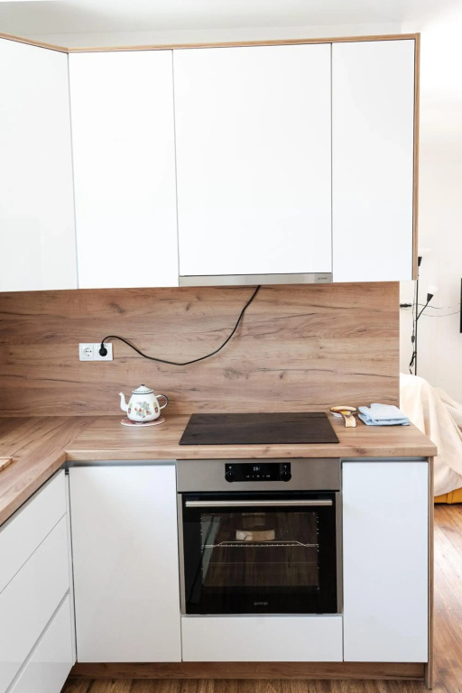 Station 22 - Brand new apartment with a terrace and private parking