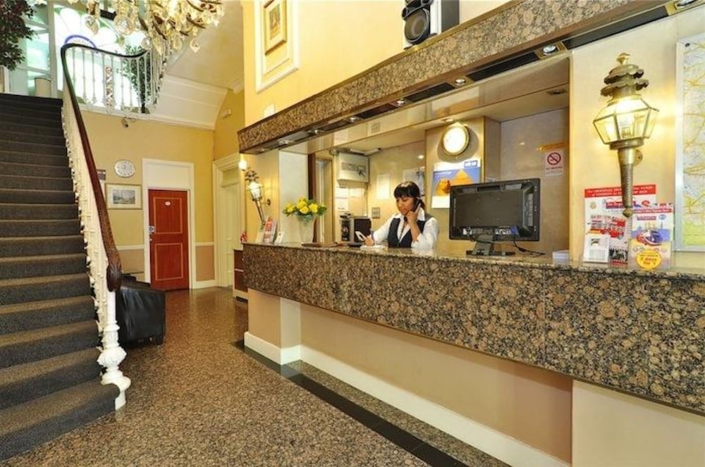 Oliver Hotel