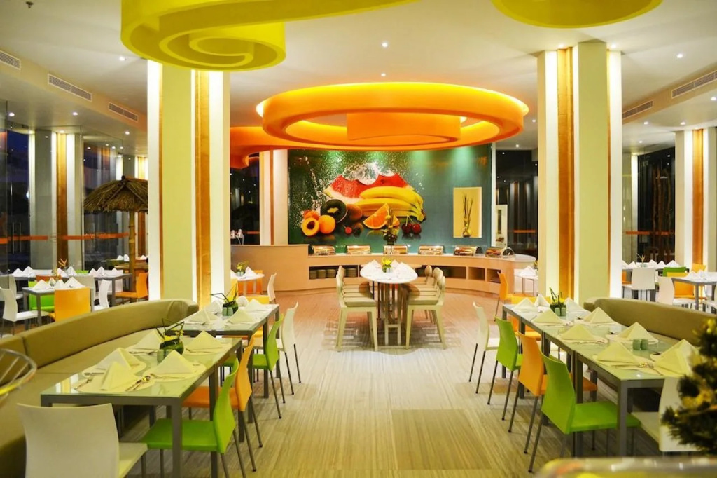 HARRIS Hotel & Residences Sunset Road