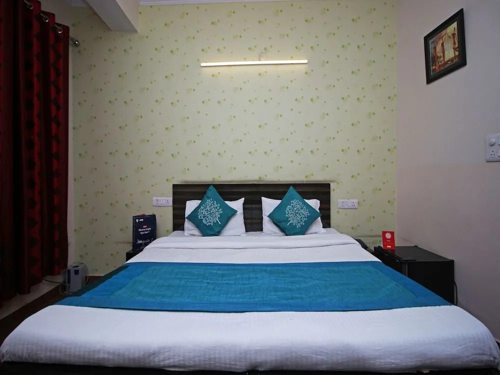 Collection O 6343 Hotel City Rooms Greater Noida
