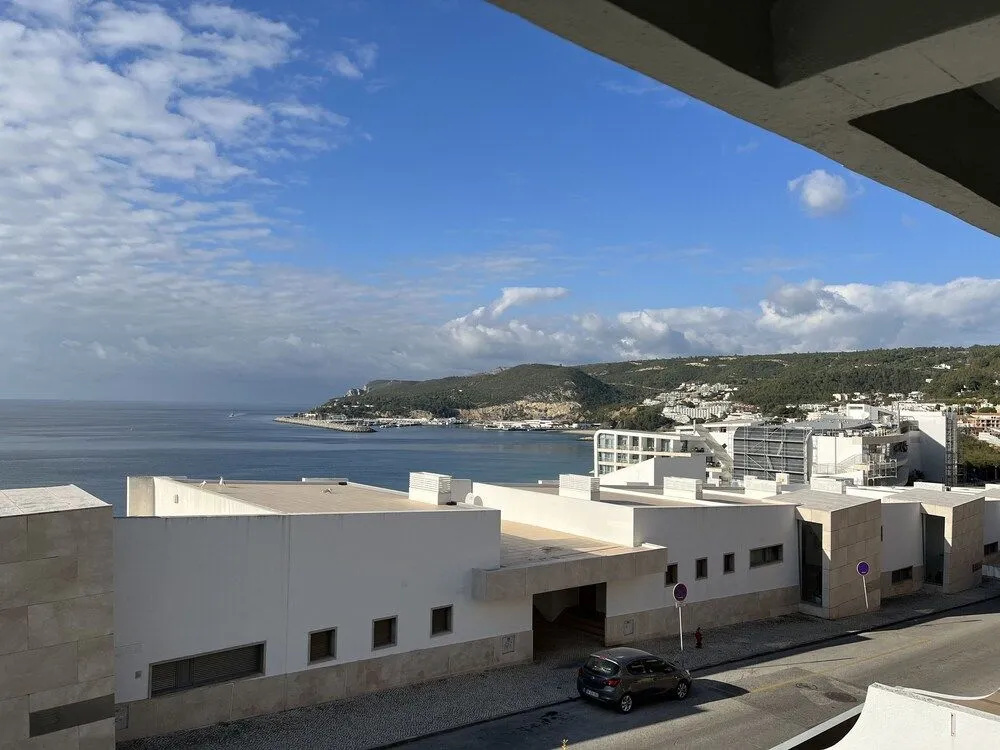 Amazing Sesimbra Duplex by the beach