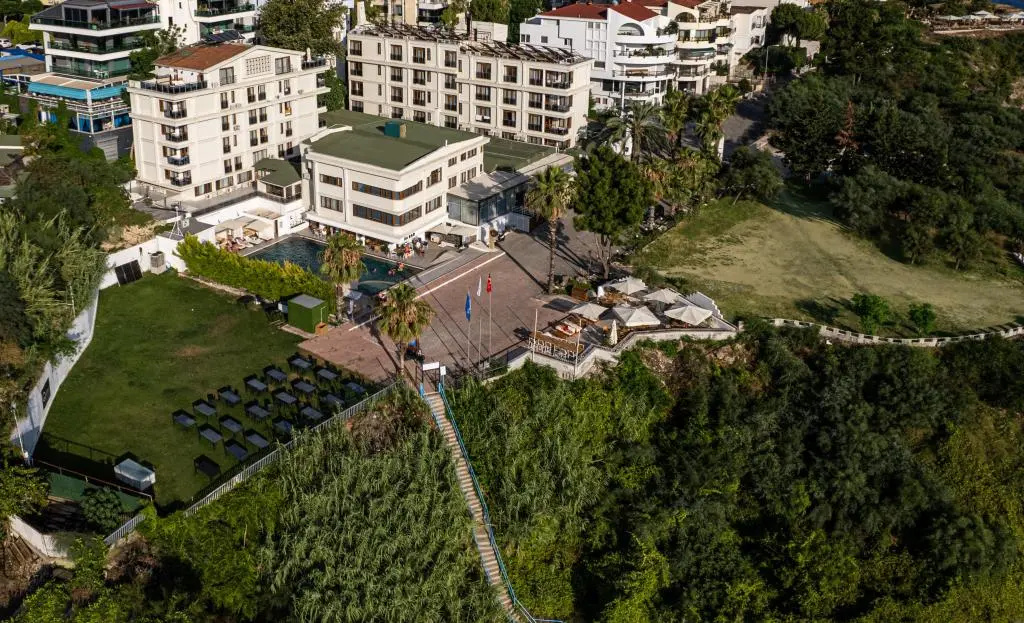 Qinn Hotels