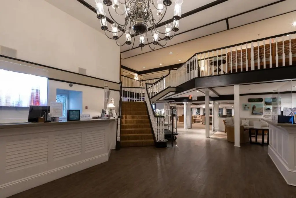 Carlsbad Inn Beach Resort