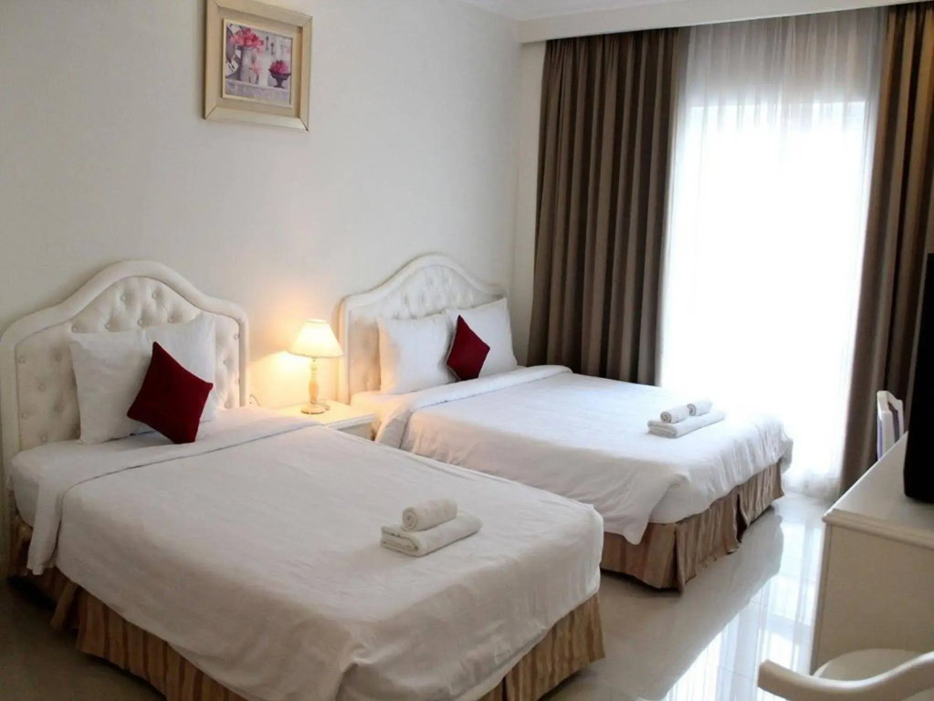Bizu Hotel II