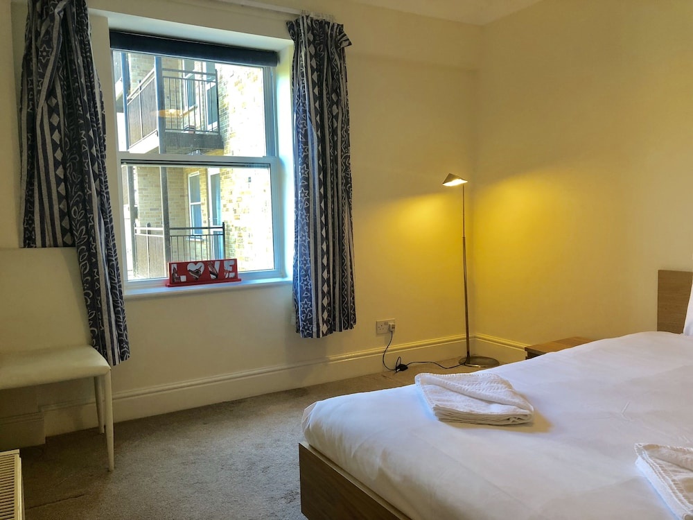 Stylish Apartments in Victoria & Westminster