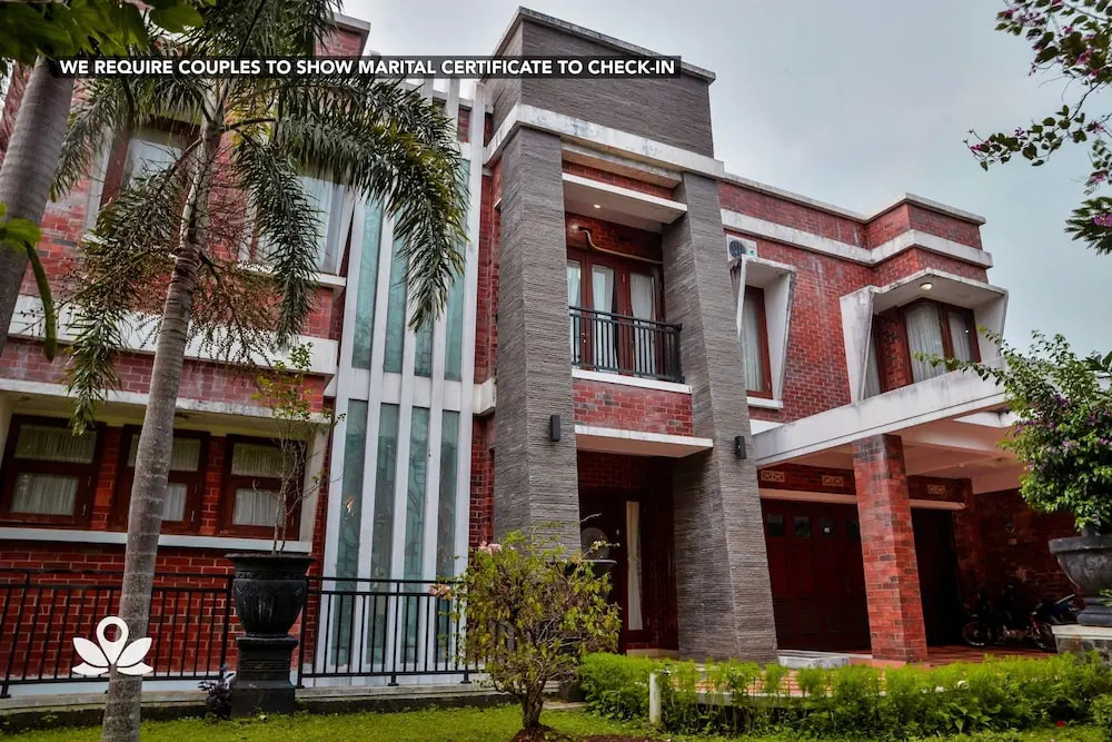 ZEN Rooms Dago Pakar Syariah