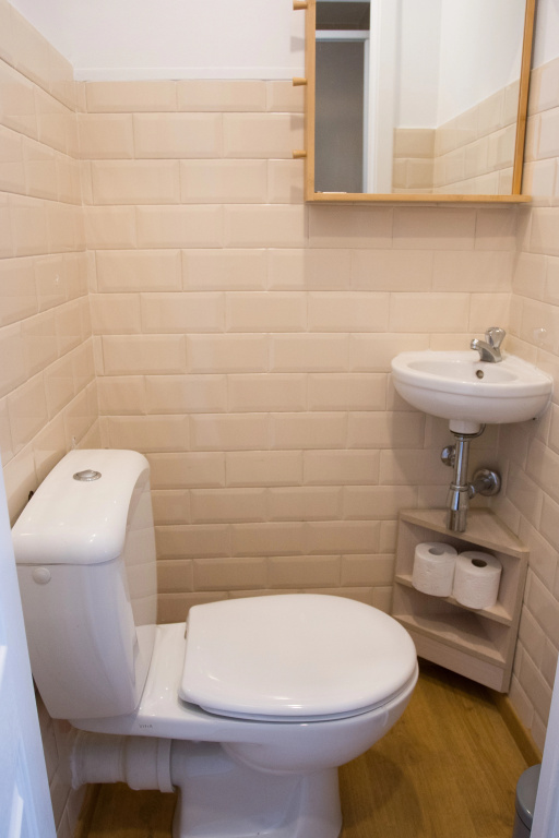 Unit 9 - Vibrant Room near Avenue Louise Best Location