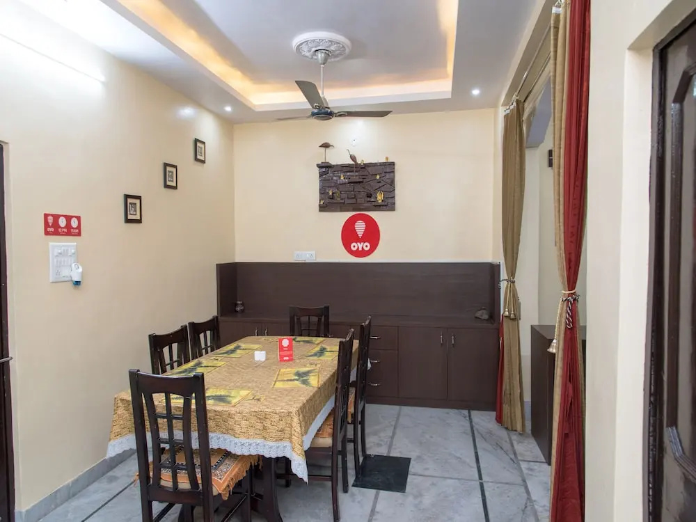 OYO Home 12741 Modern House near Geetanjali Hospital
