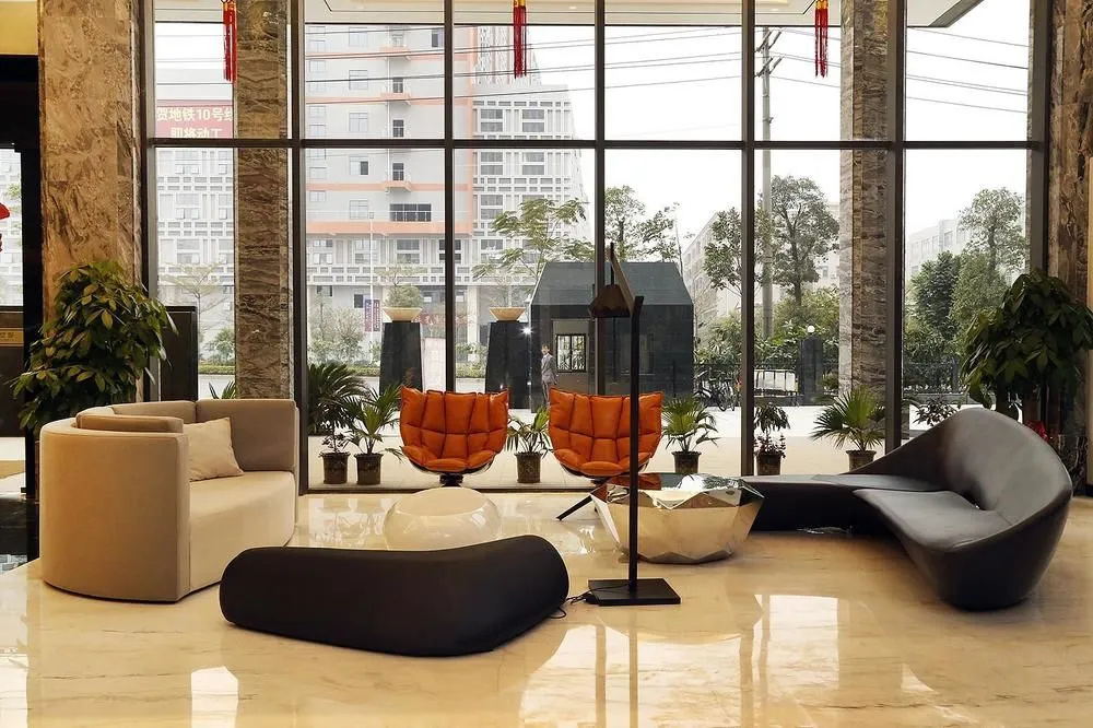 Green Oriental Hotel (Shenzhen Pinghu South China City Hehua subway station)