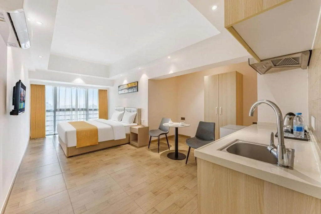 Platinum River International Apartment Hotel