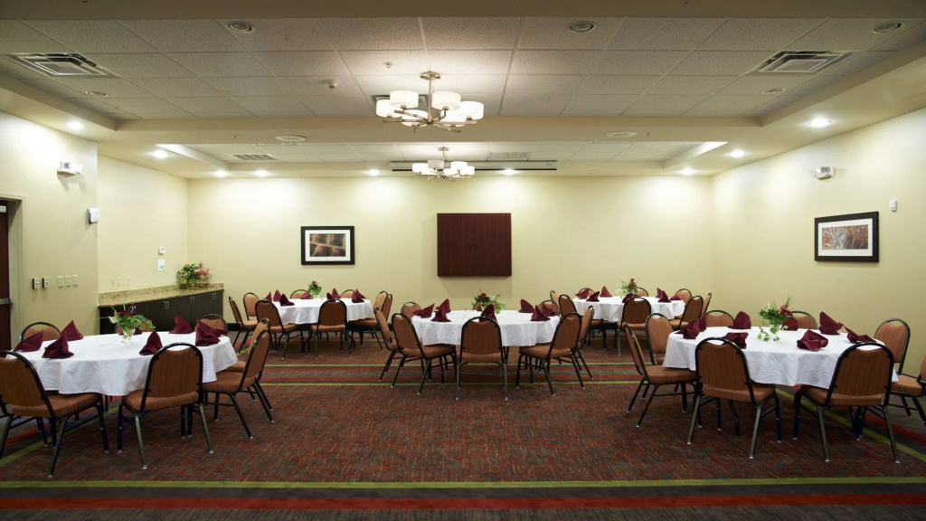 Holiday Inn Birmingham - Hoover by IHG