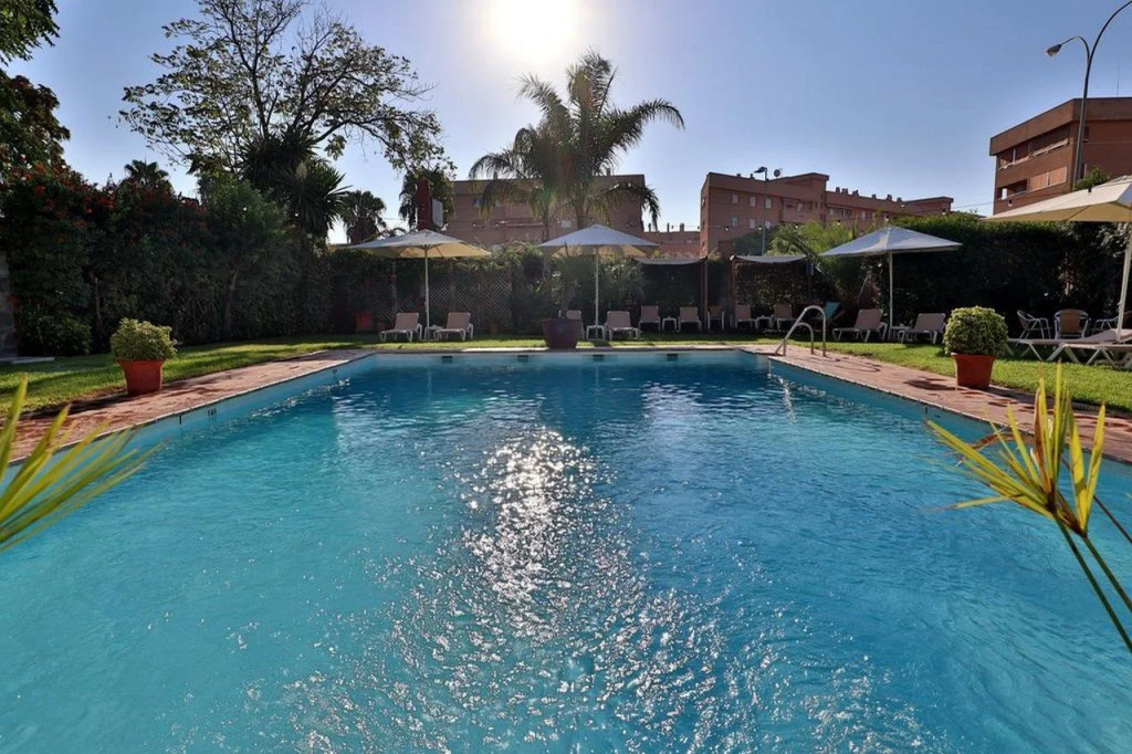 Hotel Oasis
