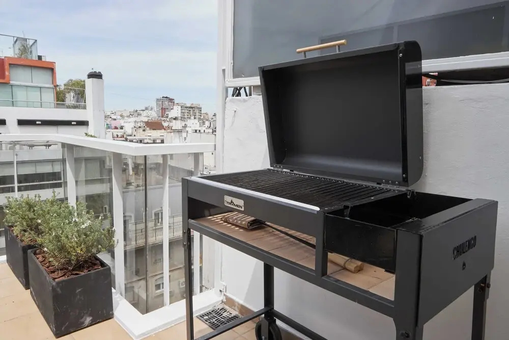 Spacious studio with balcony terrace I