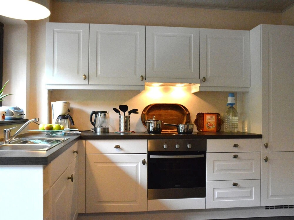 Chalet Renovated with Great Care, Large Garden, Direct Access To the River