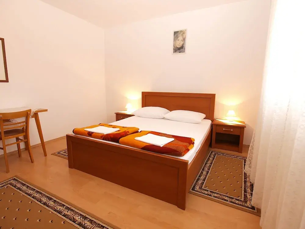Apartment 359