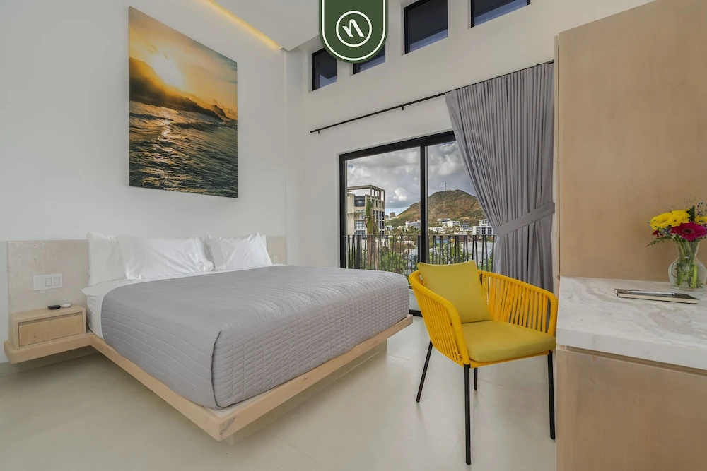 Tower 605 by Naya Homes