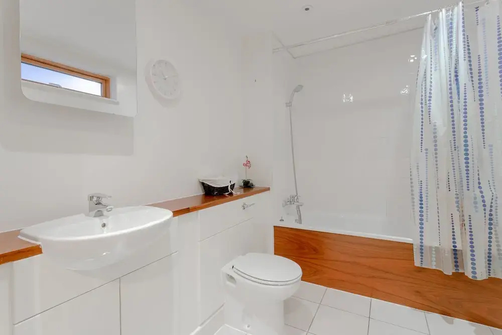 2 Bedroom Apartment Near Stepney Green