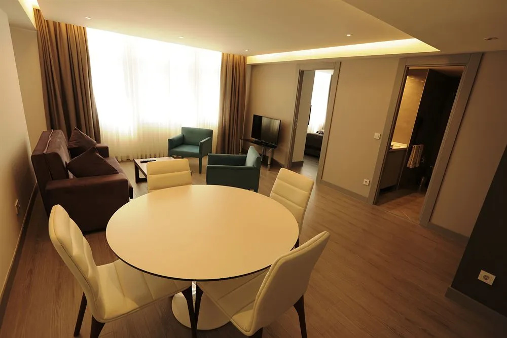 Molton Nisantasi Suites