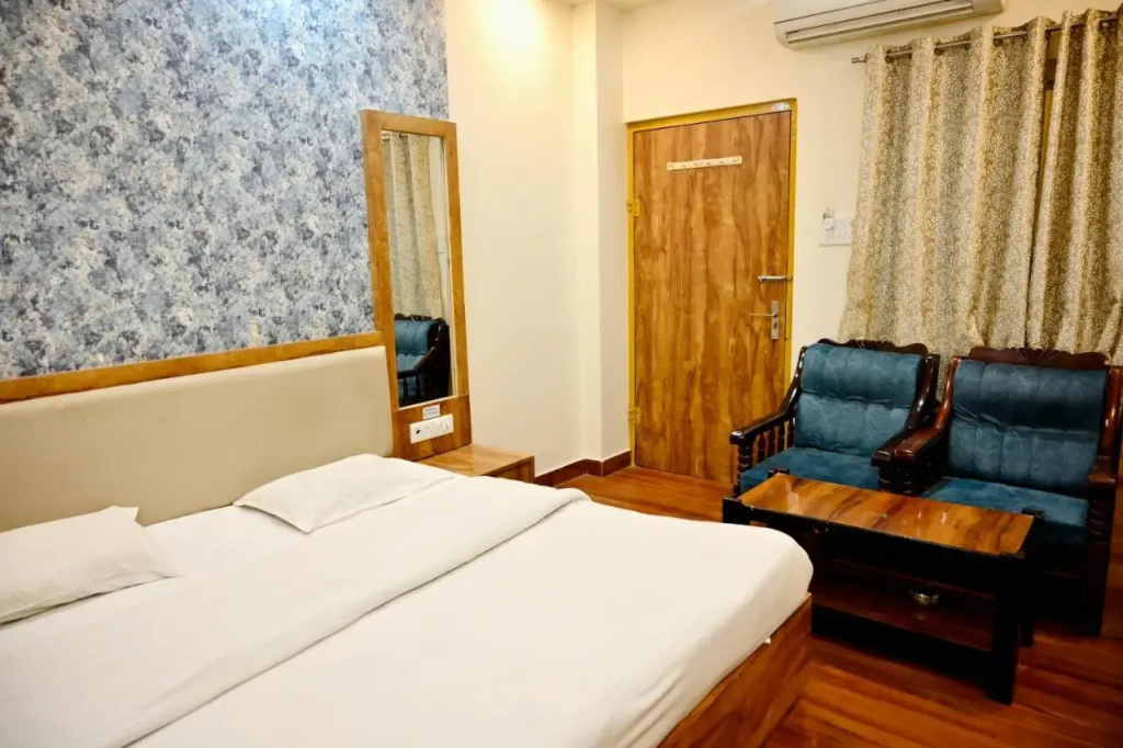 Hotel Vrindavan Palace