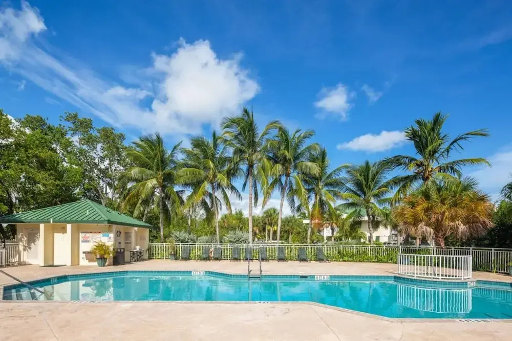 Pool View Pvt Balcony Samana Cay Suite