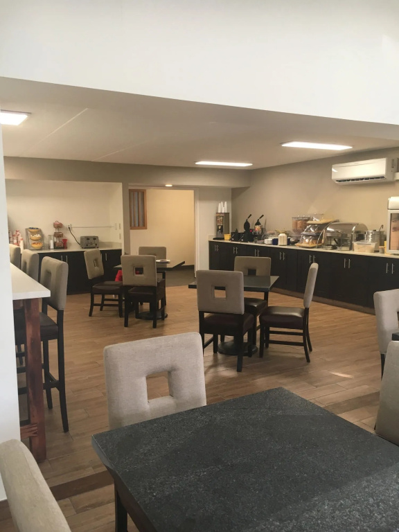 Quality Inn & Suites Clackamas - Portland