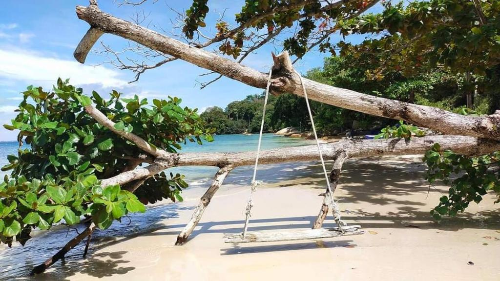 Minnie Seaview Resort