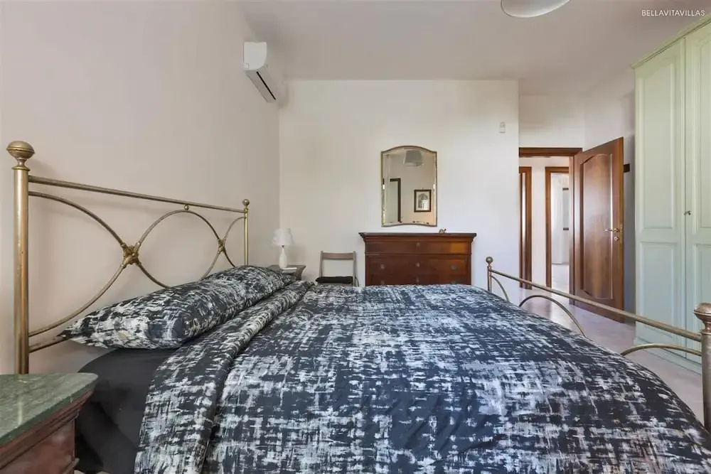 1163 Villa Chiaraluna
