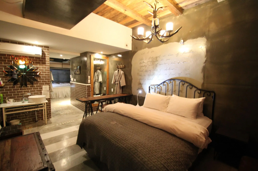 Daegu February Hotel Hwanggeum
