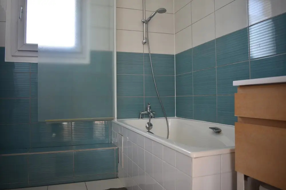 Spacious 1 Bedroom Apartment With Large Balcony