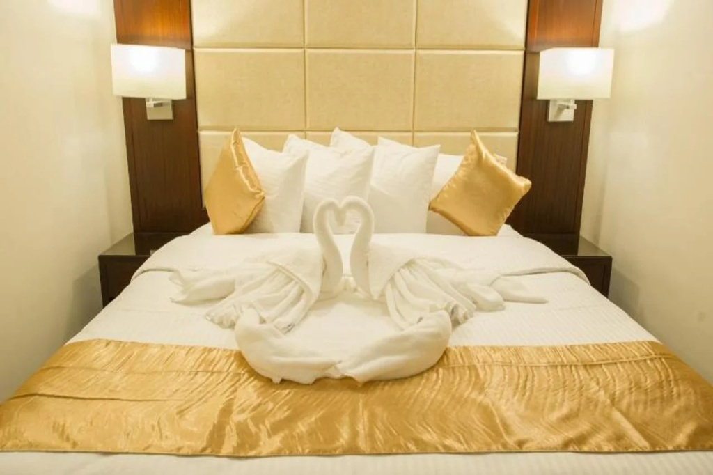 Laten Suites