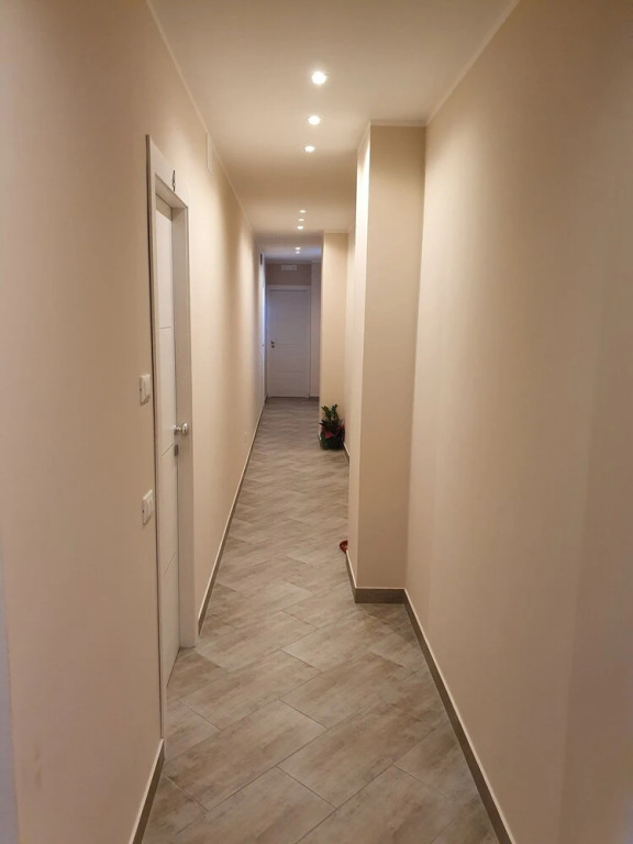 "La città delle 100 sculture" B&B BcenS con parcheggio privato - Belpasso - Etna -