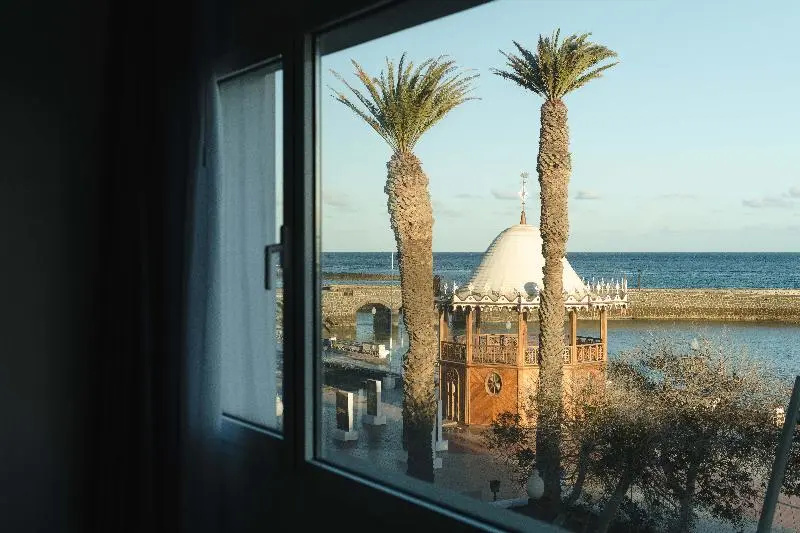 Blue Marina Suites Boutique Apartments