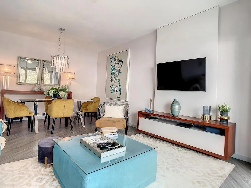 Indigo Apartment by Atlantic Holiday