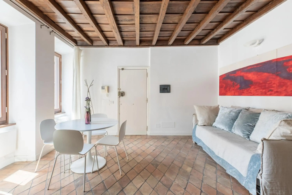 iFlat Navona Bright Studio