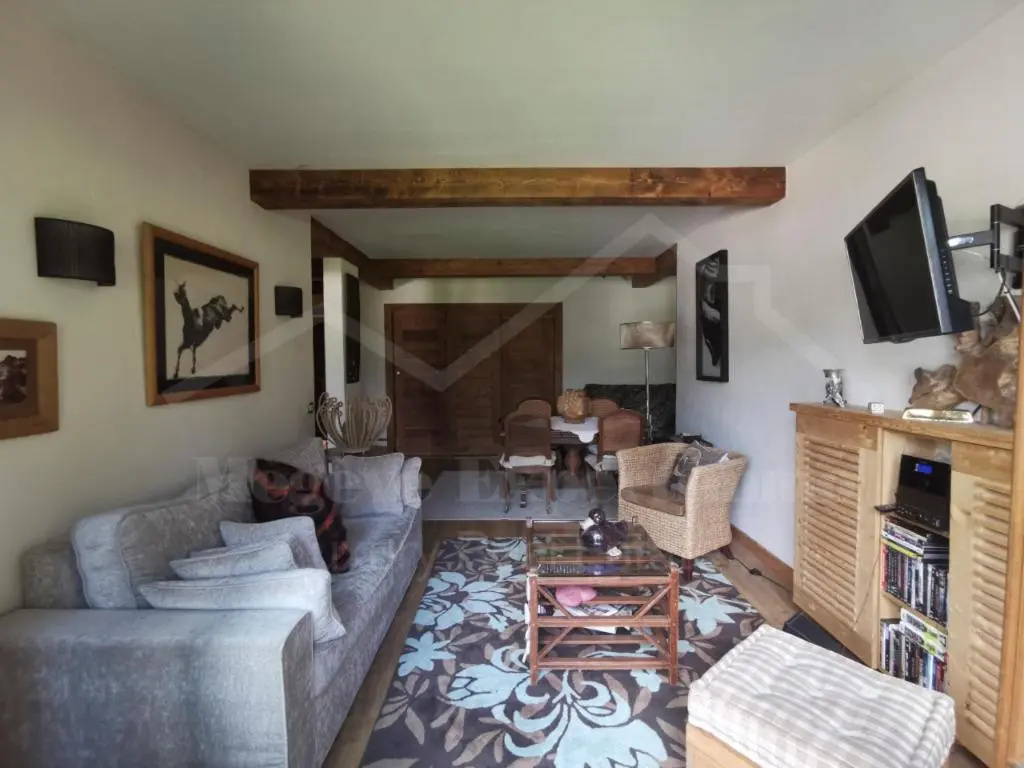 112 Arbois