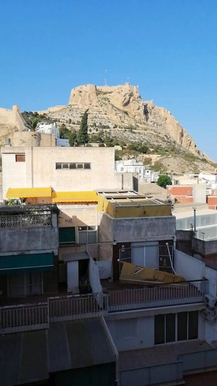 Apartment with 3 Bedrooms in Alicante , with Wonderful Sea View, Furnished Balcony And Wifi - 700 M From the Beach