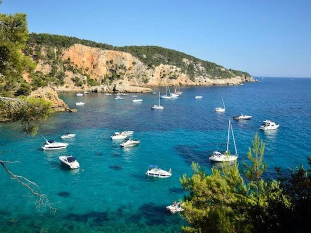 Appartement Six-Fours-les-Plages, 3 pièces, 5 personnes - FR-1-316-205