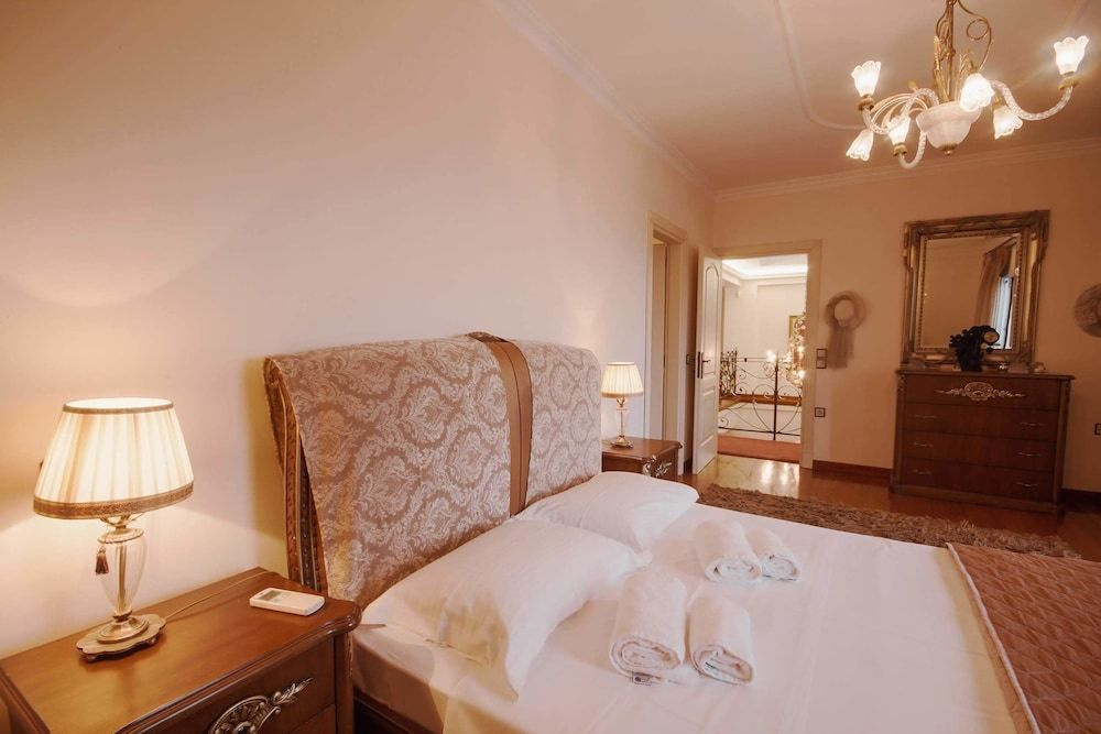 Villa Ellania