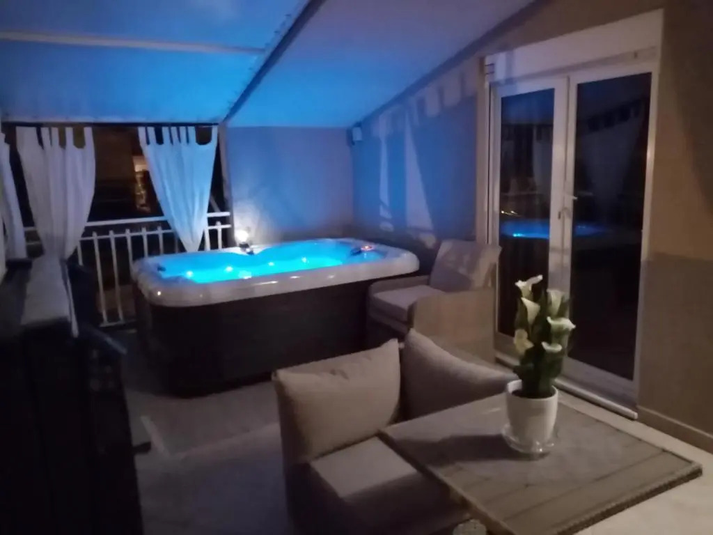 Apartments Anita Frane