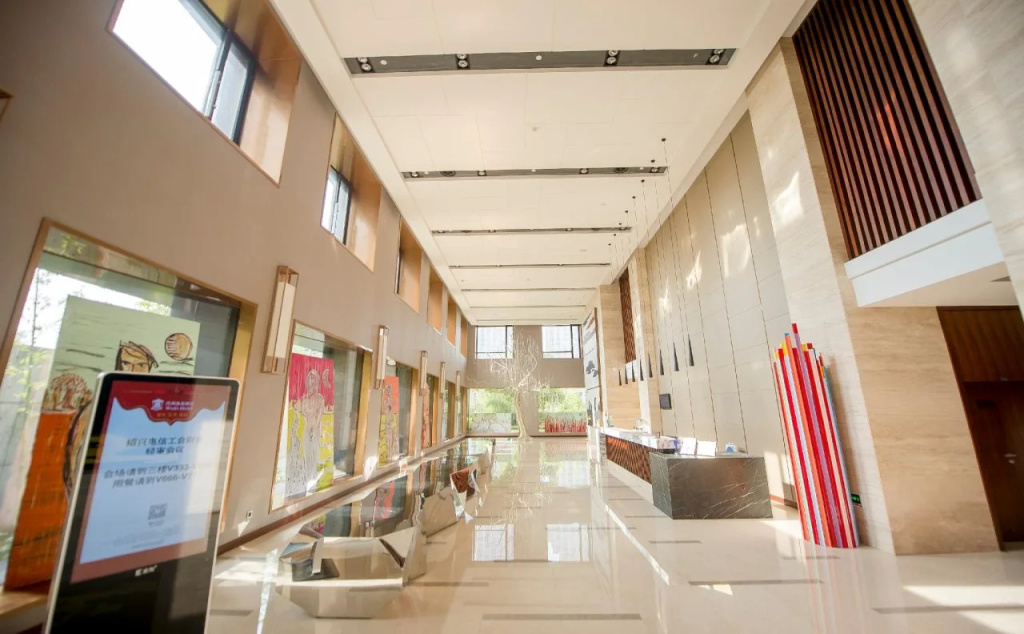 WOJO Hotel