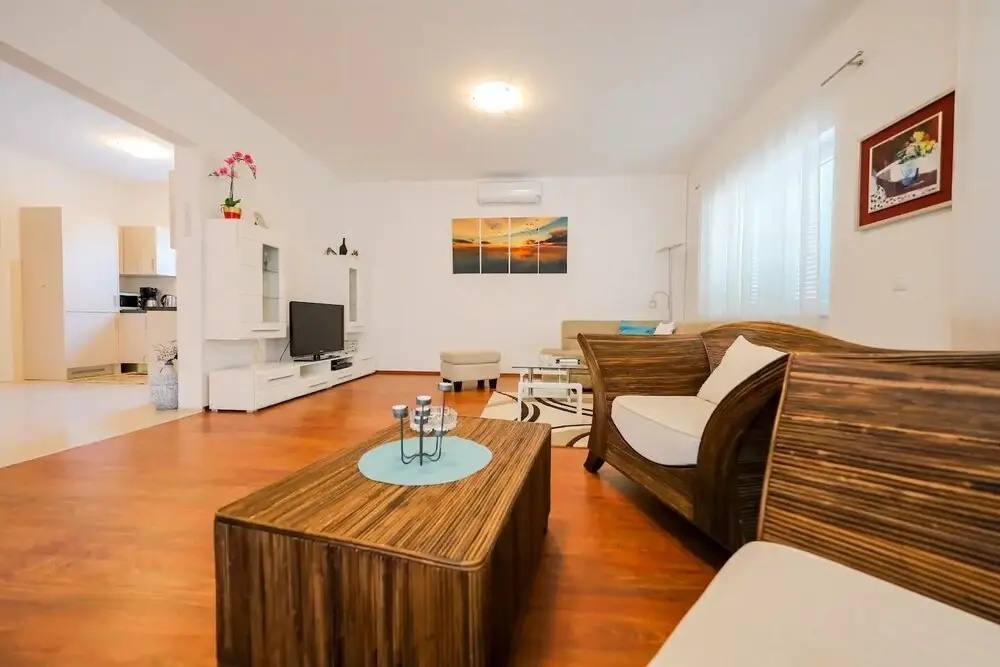 Ante - 30 m From Beach - H