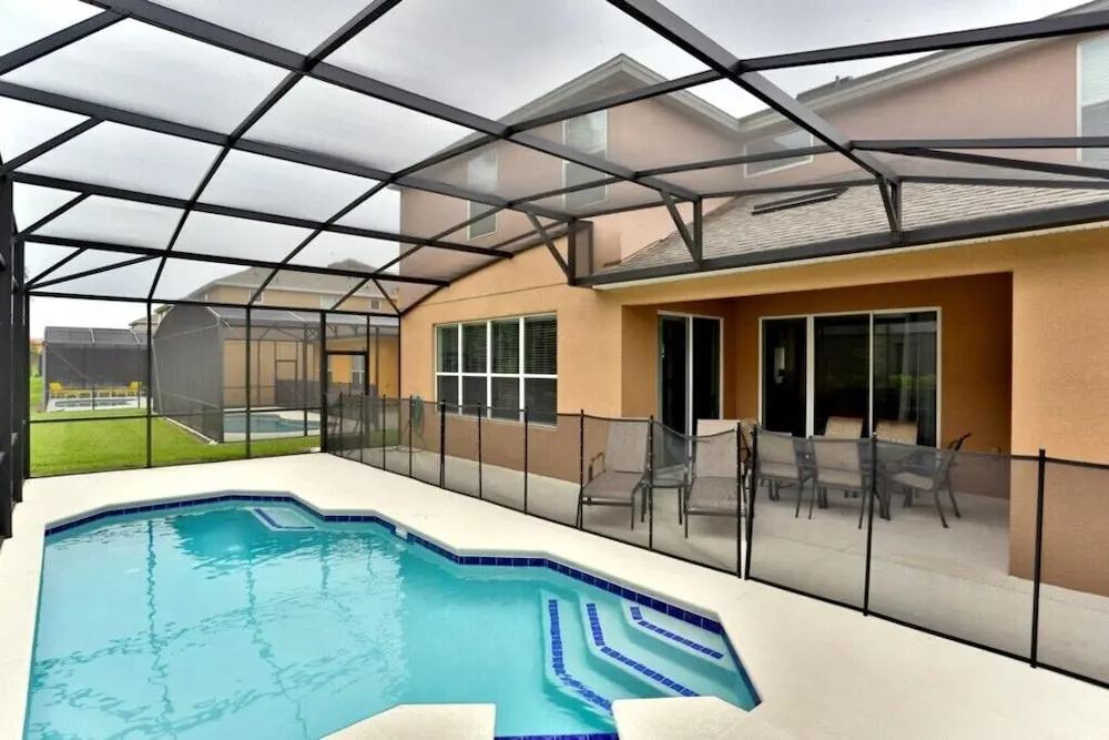 Spacious At The Bellavida Resort 220 6 Bedroom Home by RedAwning