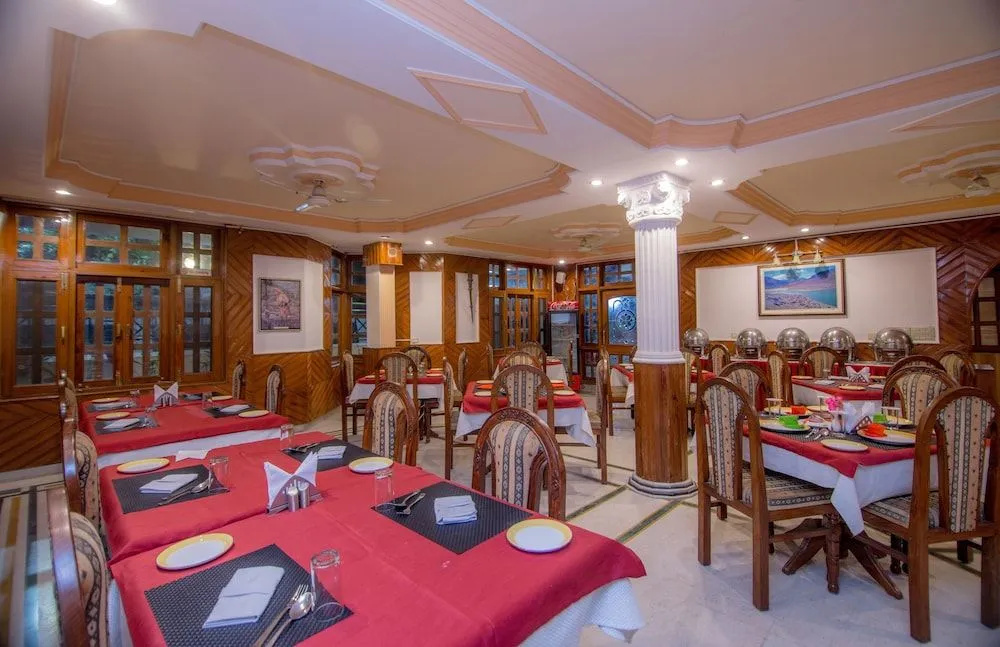 Leisure Vacations Karnika Resort
