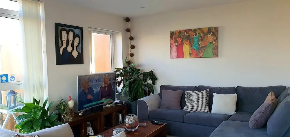 Modern Penthouse Marina Apartment